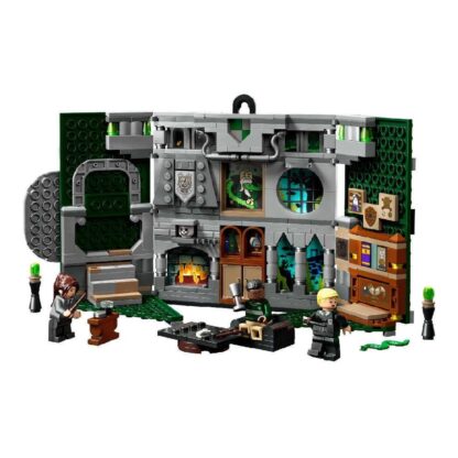 lego-harry-poter-slytherin-house-banner-76410 (1)
